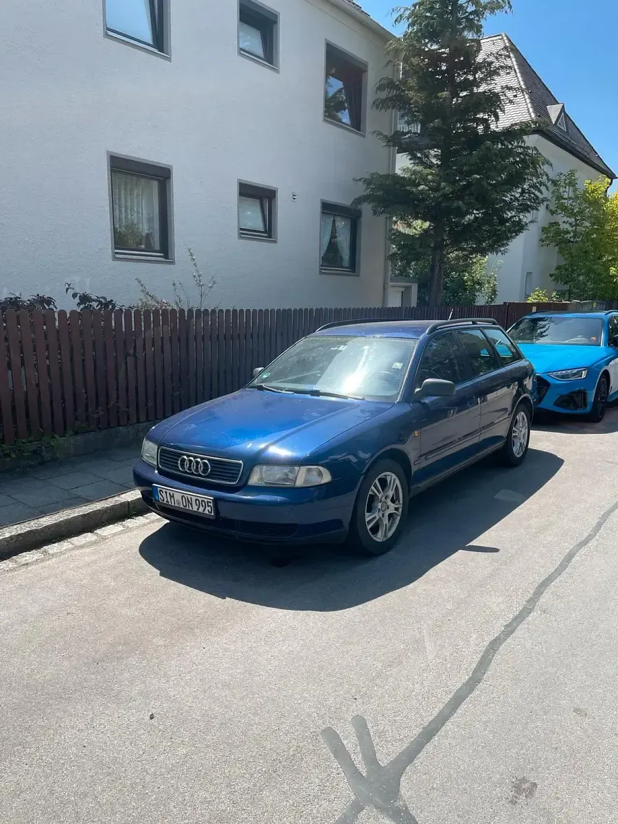 Gebraucht Audi A4 150 PS (110 kW) 1998 Blau Kombi