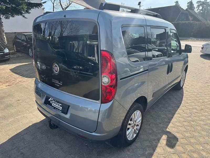 Gebraucht Fiat Doblò 90 PS (66 kW) 2014 Grau Van / Kleinbus