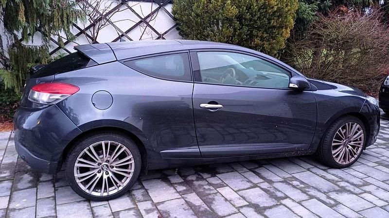 Gebraucht Renault Mégane Coupé Luxe 179 PS (131 kW) 2009 Schwarz Coupé