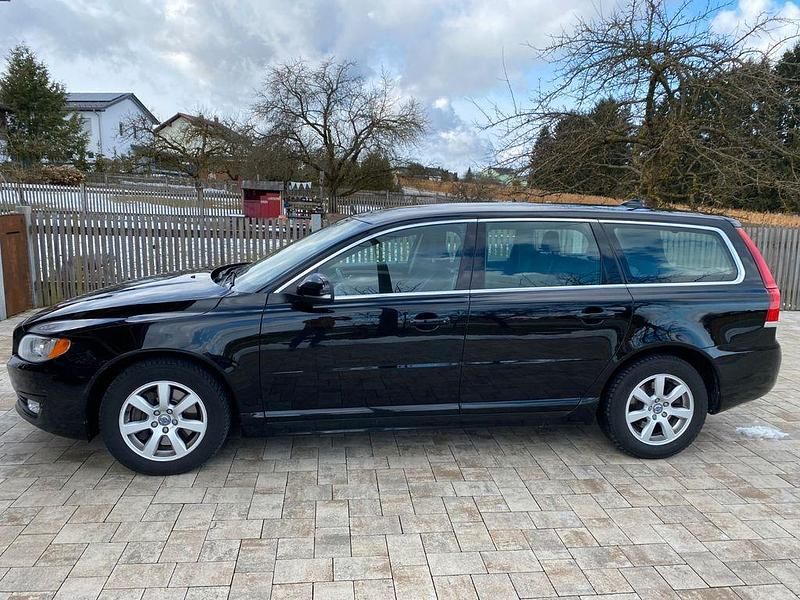 Gebraucht Volvo V70 Kinetic 150 PS (110 kW) 2014 Schwarz Kombi