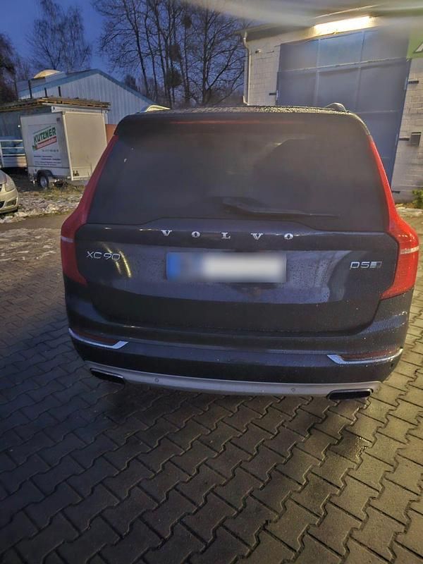 Usado Volvo XC90 224 HP (164 kW) 2015 Preto SUV