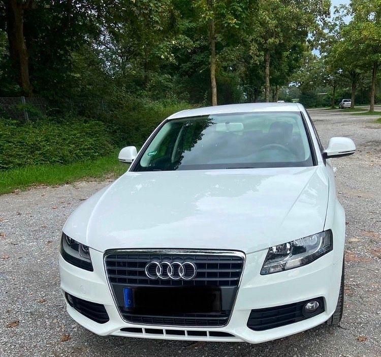 Gebraucht Audi A4 Ambiente 160 PS (117 kW) 2009 Weiß Limousine