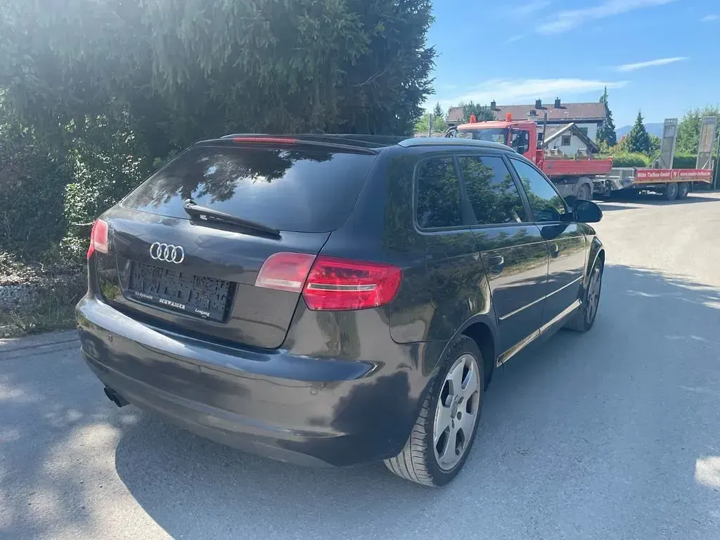 Gebraucht Audi A3 Attraction 140 PS (102 kW) 2008 Grau Kleinwagen