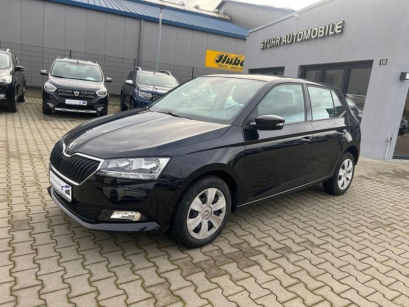 Schwarz Gebraucht 2019 Skoda Fabia Ambition Limousine | 12.590 € (Fairer Preis) - Bild 1/4