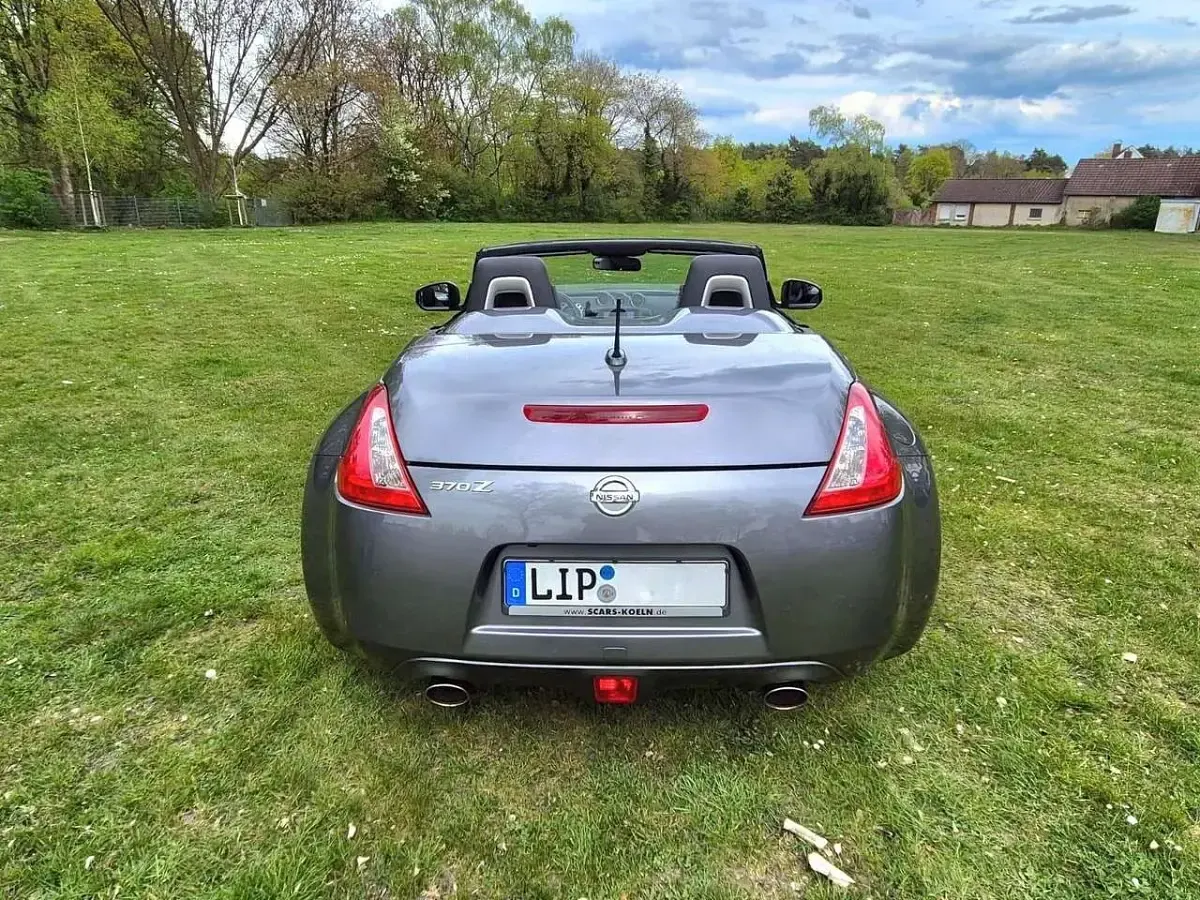Gebraucht Nissan 370Z 328 PS (241 kW) 2017 Grau Cabrio