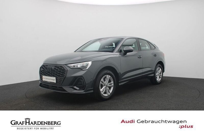 Nanograu metallic Gebraucht 2021 Audi Q3 Sportback Ambiente SUV | 29.880 € (Guter Preis) - Bild 1/4