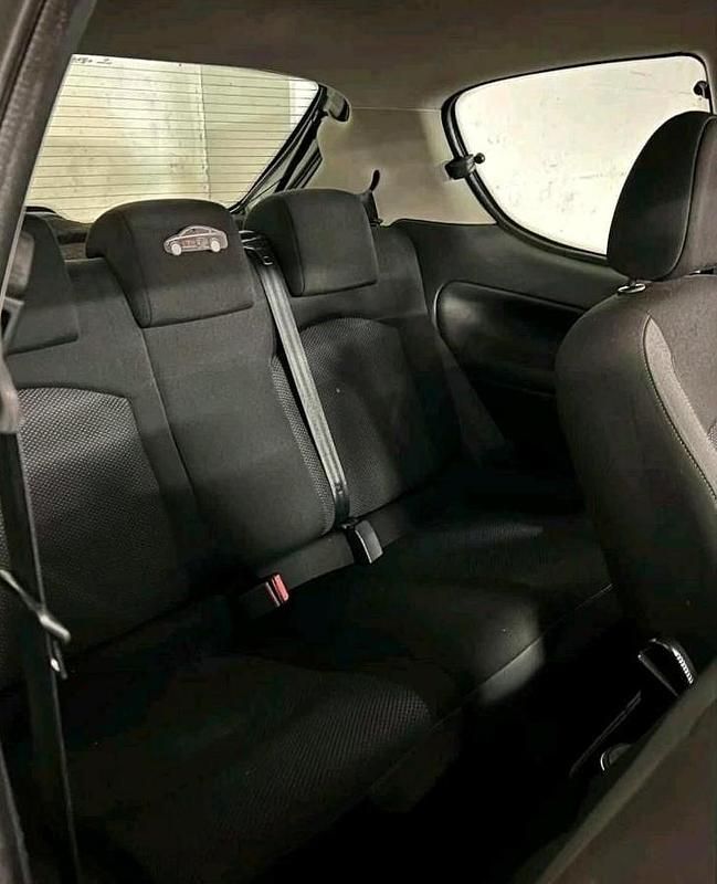 Gebraucht Peugeot 206+ 2011 Rot Kleinwagen