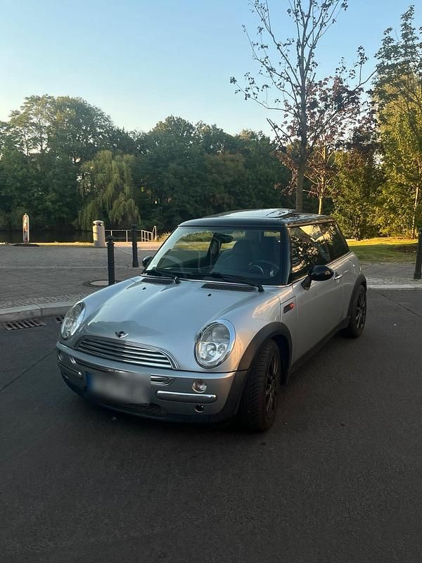 Silber Gebraucht 2002 Mini Cooper Kleinwagen | 3.250 € (Fairer Preis) - Bild 1/4