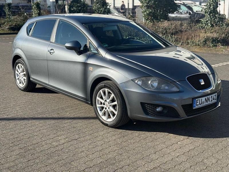 Gebraucht Seat Leon 105 PS (77 kW) 2012 Grau Limousine