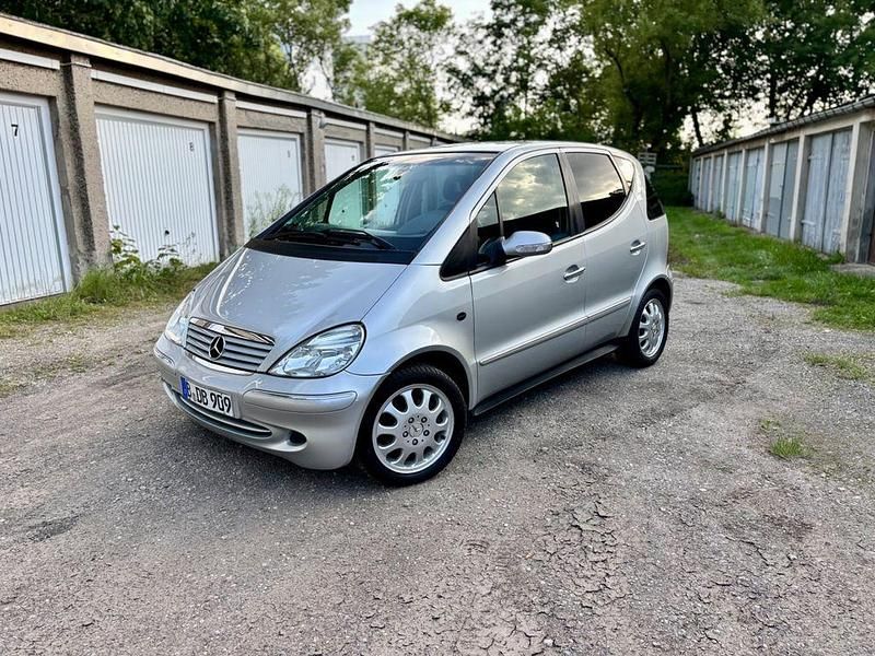 Gebraucht Mercedes A140 Elegance 82 PS (60 kW) 2004 Silber Van / Kleinbus