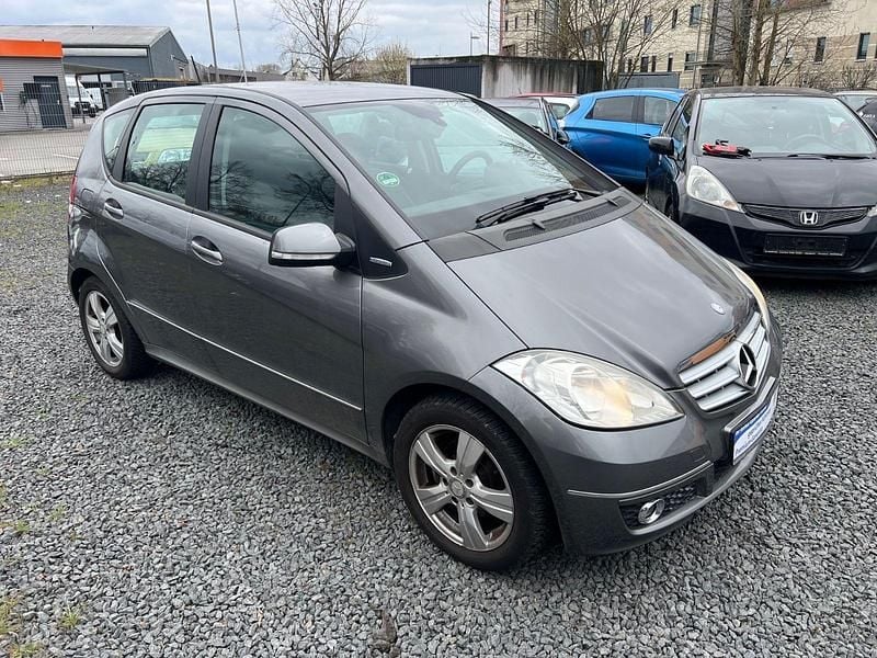 Gebraucht Mercedes A160 95 PS (69 kW) 2010 Grau Kleinwagen