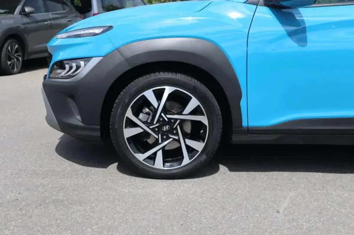 Gebraucht Hyundai Kona Intro Edition 120 PS (88 kW) 2021 Dive in jeju SUV