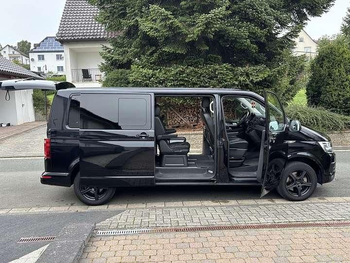 Second-hand VW Multivan 204 CP (150 kW) 2016 Negru Monovolum