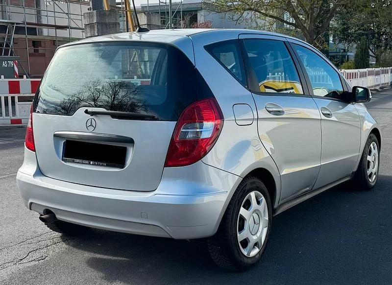 Gebraucht Mercedes A160 82 PS (60 kW) 2009 Silber Limousine