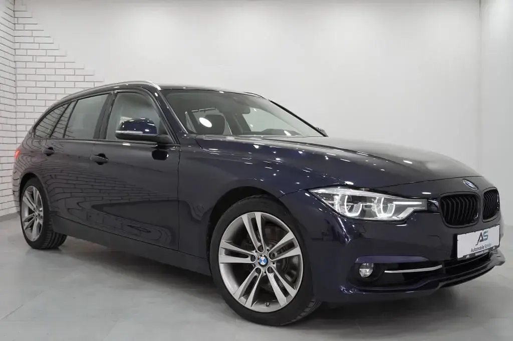 Gebraucht BMW 325 Sport Line 224 PS (164 kW) 2016 Blau Kombi