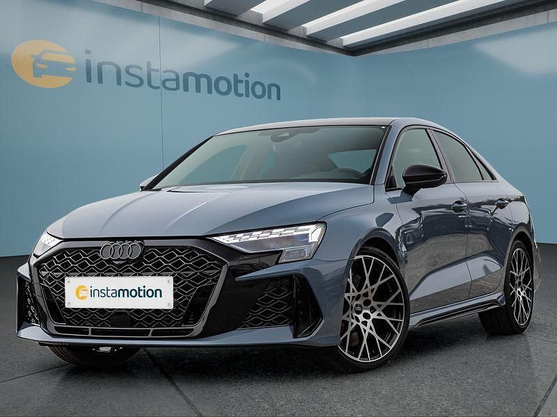 Grau Gebraucht 2025 Audi RS3 Kleinwagen | 71.749 € (Fairer Preis) - Bild 1/4
