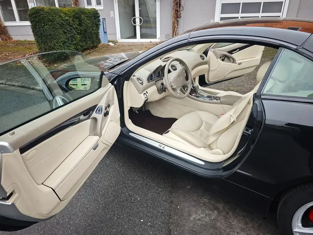 Gebraucht Mercedes SL350 245 PS (180 kW) 2005 Schwarz Cabrio
