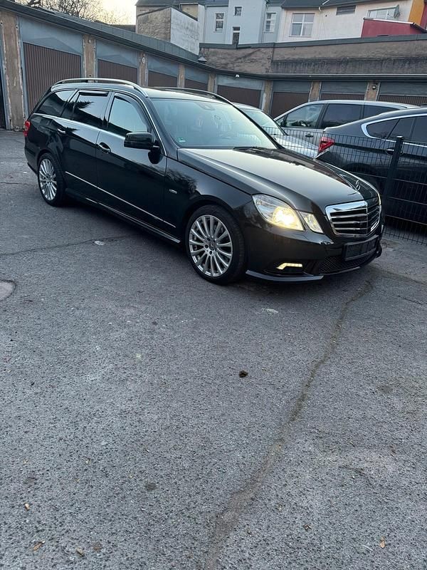 Gebraucht Mercedes 350 231 PS (169 kW) 2010 Kombi