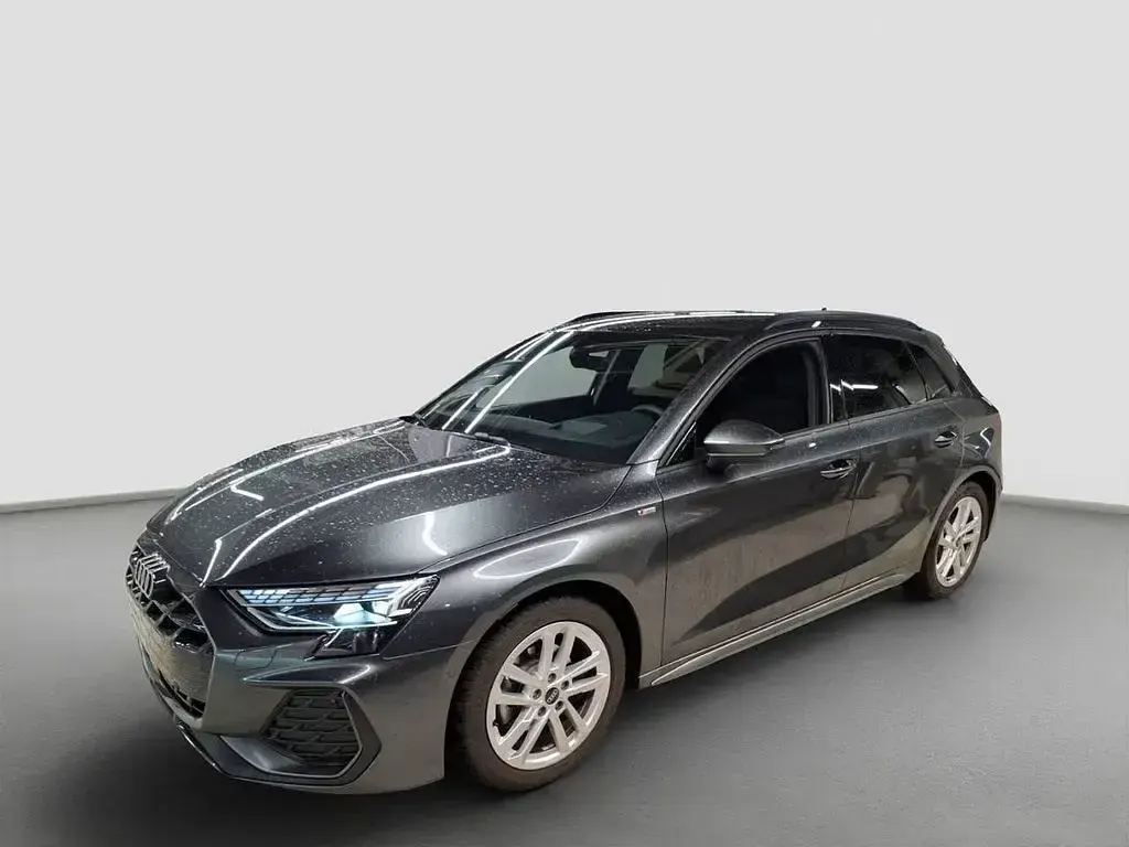 Gebraucht Audi A3 S-Line 116 PS (85 kW) 2025 Daytonagrau perleffekt (metallic) Limousine