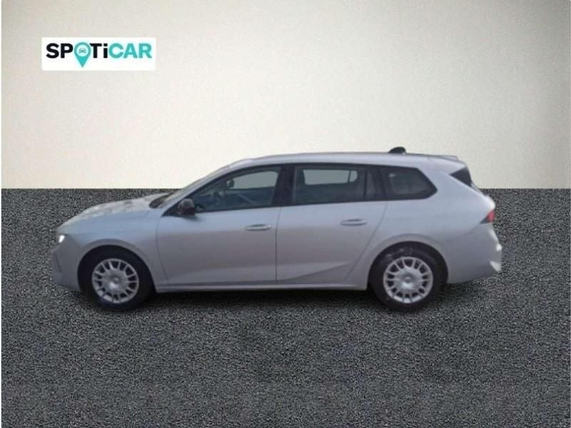 Gebraucht Opel Astra Edition 131 PS (96 kW) 2022 Kristall silber Kombi