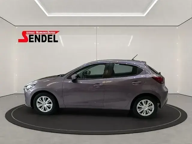 Usata Mazda 2 Prime-Line 75 CV (55 kW) 2015 Viola Berlina
