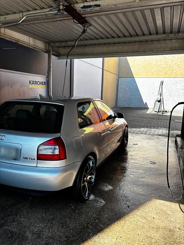 Gebraucht Audi A3 130 PS (95 kW) 2002 Silber Kleinwagen