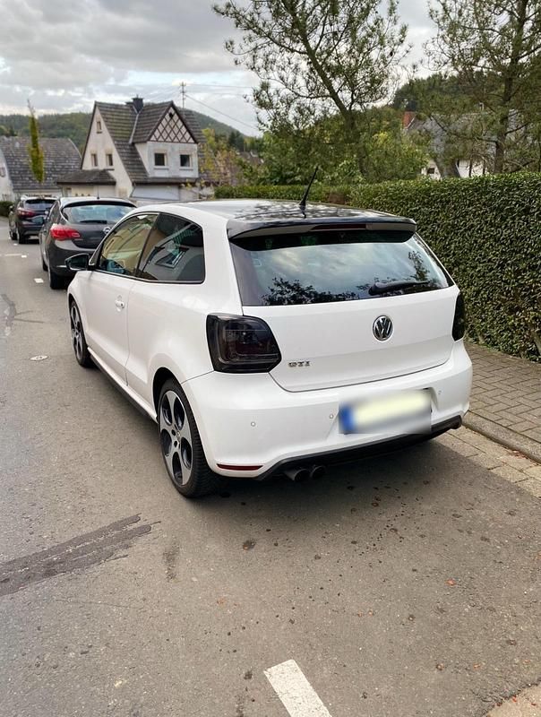 Second-hand VW Polo GTI 180 CP (132 kW) 2013 Alb Hatchback