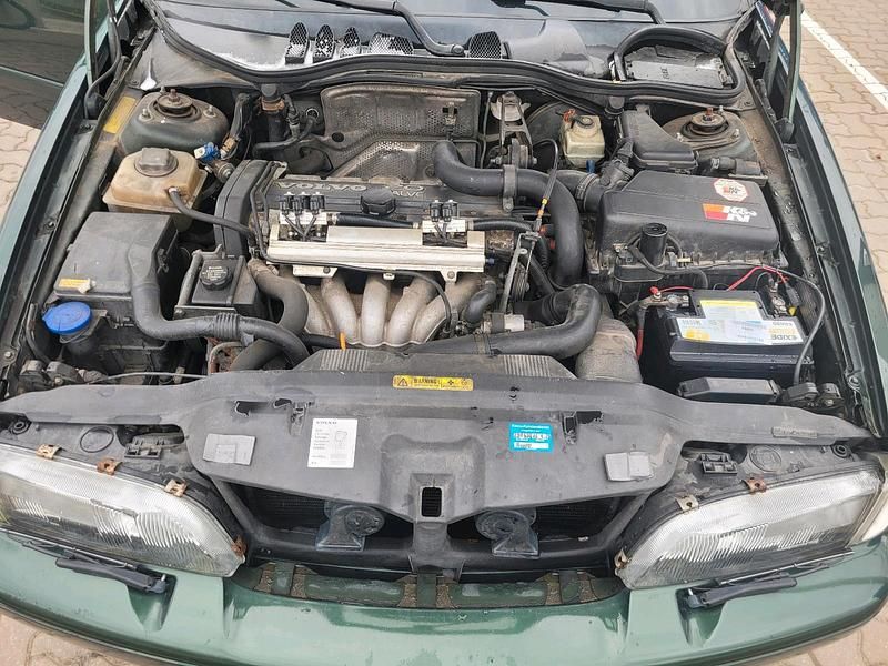 Gebraucht Volvo V70 193 PS (141 kW) 1997 Grün Kombi