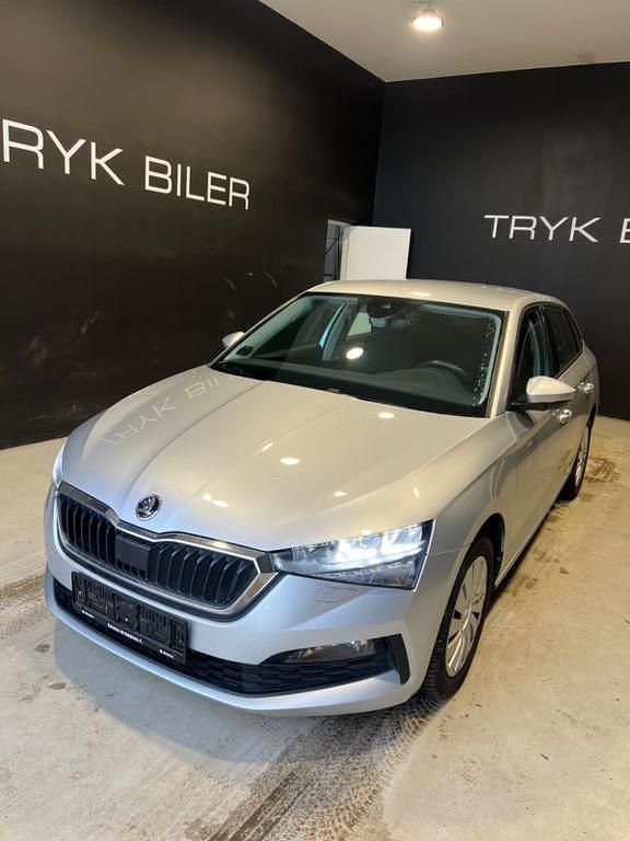 Silber Gebraucht 2020 Skoda Scala Ambition Kleinwagen | 10.500 € (Guter Preis) - Bild 1/4