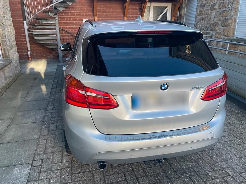 Gebraucht BMW 218 150 PS (110 kW) 2019 Silber Kombi