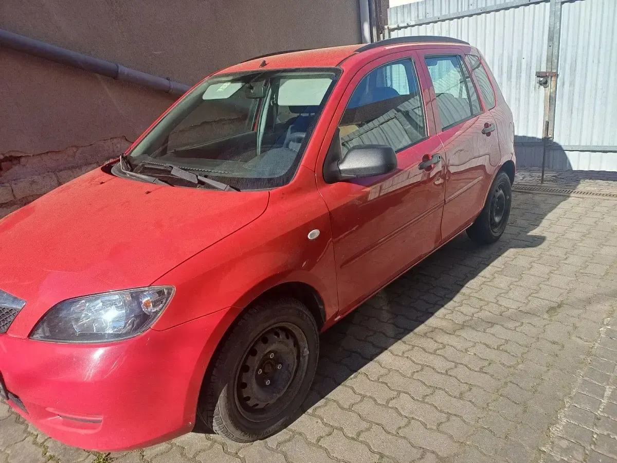 Gebraucht Mazda 2 Comfort 75 PS (55 kW) 2004 Rot Kleinwagen