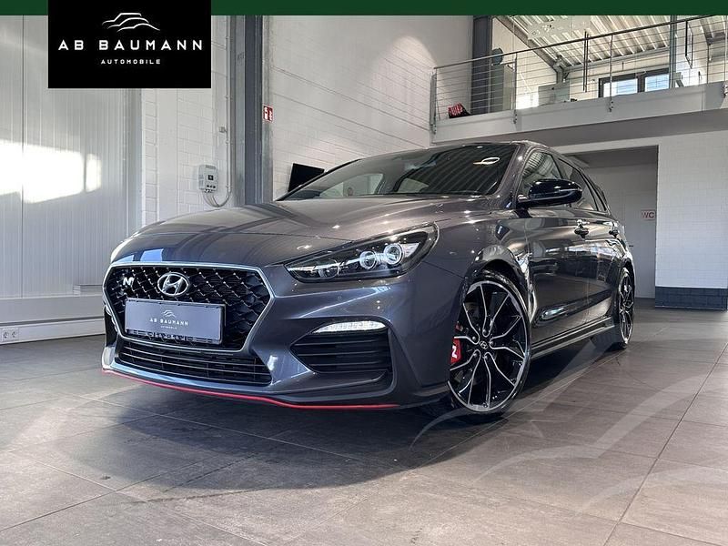 Grau (metallic) Gebraucht 2019 Hyundai i30 N Performance Limousine | 21.490 € (Fairer Preis) - Bild 1/3