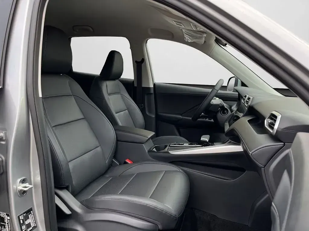 Gebraucht MG ZS Luxury 197 PS (144 kW) 2026 Silber SUV