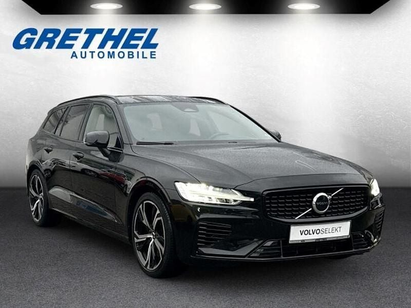 Schwarz Gebraucht 2022 Volvo V60 Plus Kombi | 33.980 € (Fairer Preis) - Bild 1/4