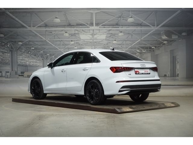 Gebraucht Audi A3 Ambiente 150 PS (110 kW) 2022 Weiß Limousine