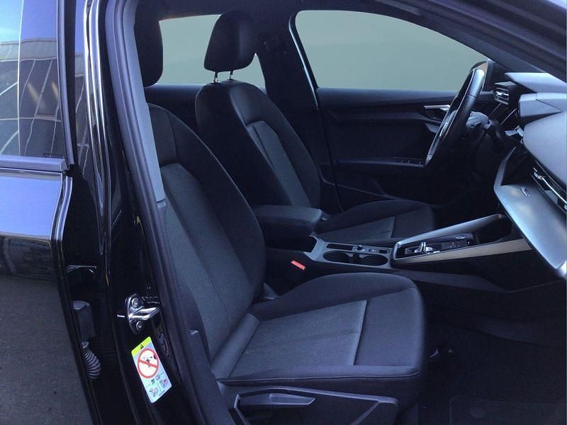 Gebraucht Audi A3 Sportback e-tron 204 PS (150 kW) 2023 Schwarz Kleinwagen