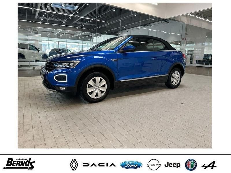 Gebraucht VW T-Roc Cabriolet Active 150 PS (110 kW) 2021 Ravenna blue metallic Cabrio
