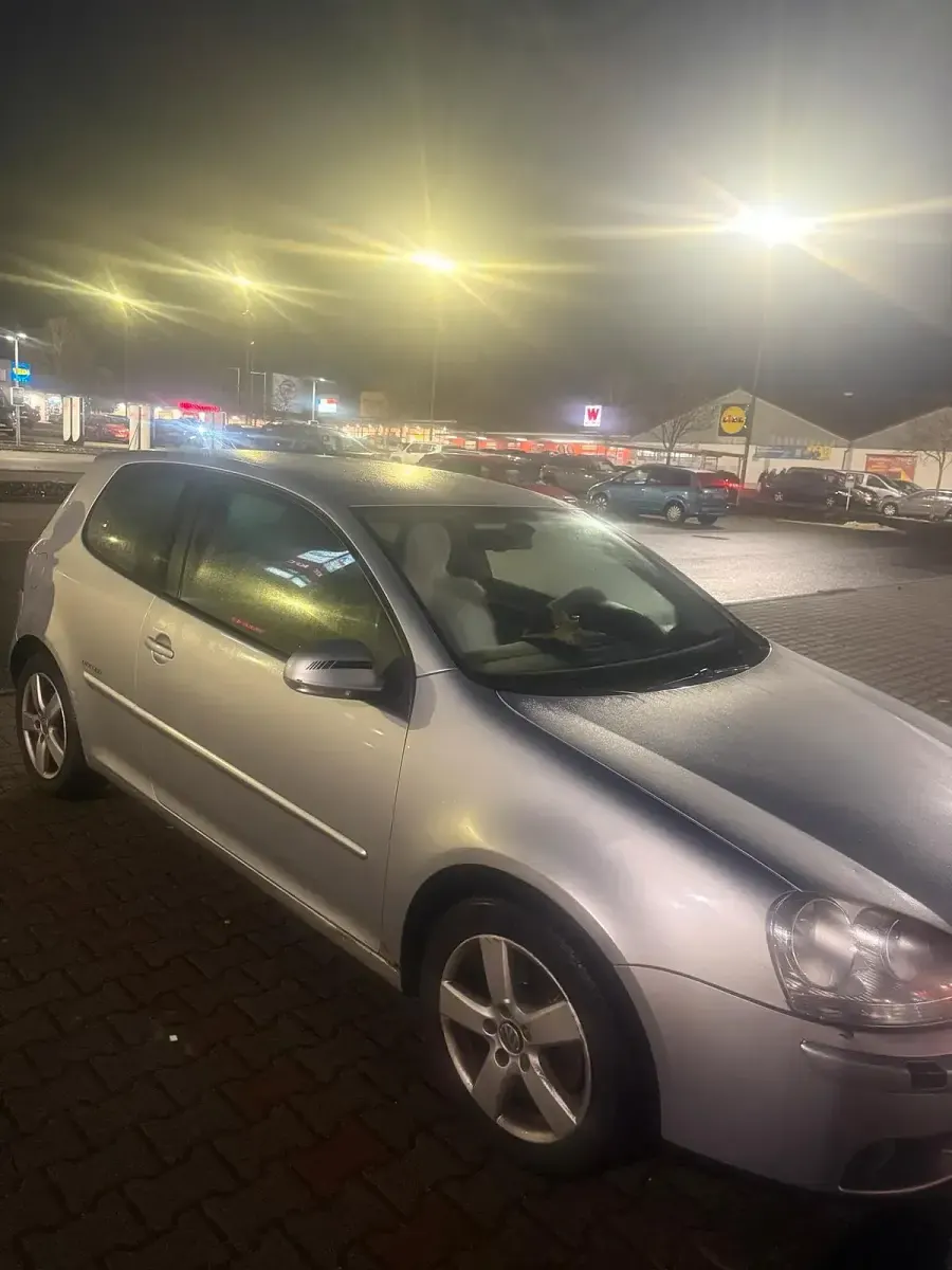Używany VW Golf V 80 KM (58 kW) 2008 Szary Hatchback