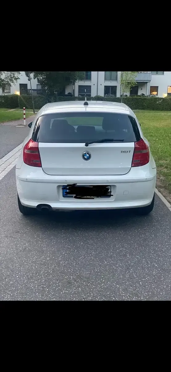 Gebraucht BMW 118 129 PS (94 kW) 2007 Weiß Kleinwagen