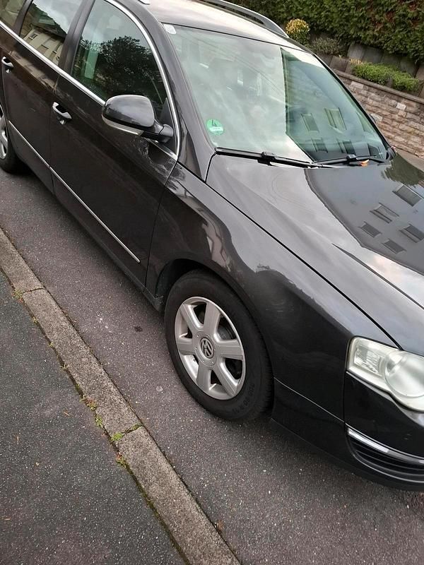 Gebraucht VW Passat 140 PS (102 kW) 2007 Schwarz Kombi