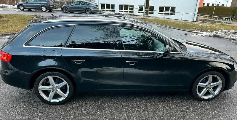 Gebraucht Audi A4 204 PS (150 kW) 2012 Schwarz Kombi