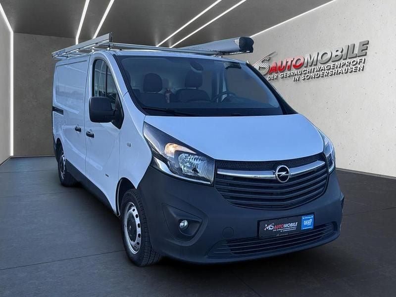 Gebraucht Opel Vivaro 121 PS (88 kW) 2018 Weiß Van / Kleinbus