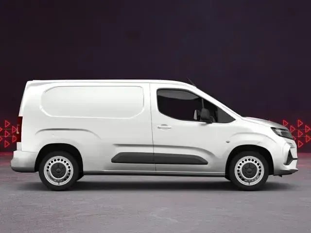 Neu Opel Combo 131 PS (96 kW) 2026 Van / Kleinbus