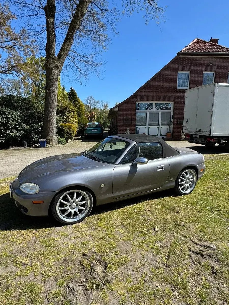 Gebraucht Mazda MX5 110 PS (80 kW) 2004 Silber Cabrio