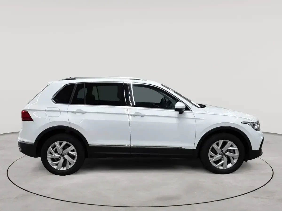 Gebraucht VW Tiguan Elegance 150 PS (110 kW) 2022 Weiß SUV