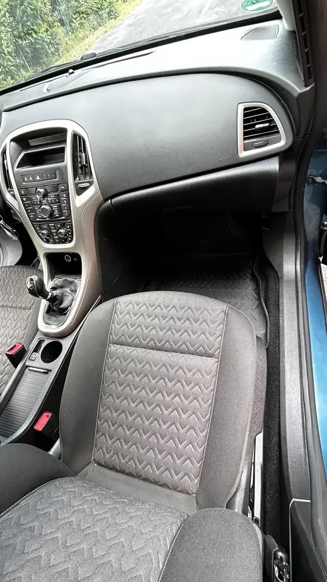 Gebraucht Opel Astra 140 PS (102 kW) 2013 Kombi