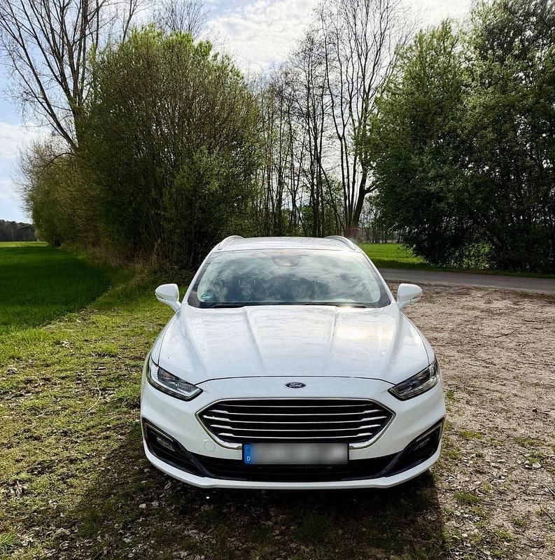 Gebraucht Ford Mondeo Titanium 165 PS (121 kW) 2019 Weiß Kombi