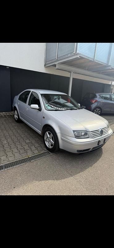 Gebraucht VW Bora 115 PS (84 kW) 2000 Silber Limousine