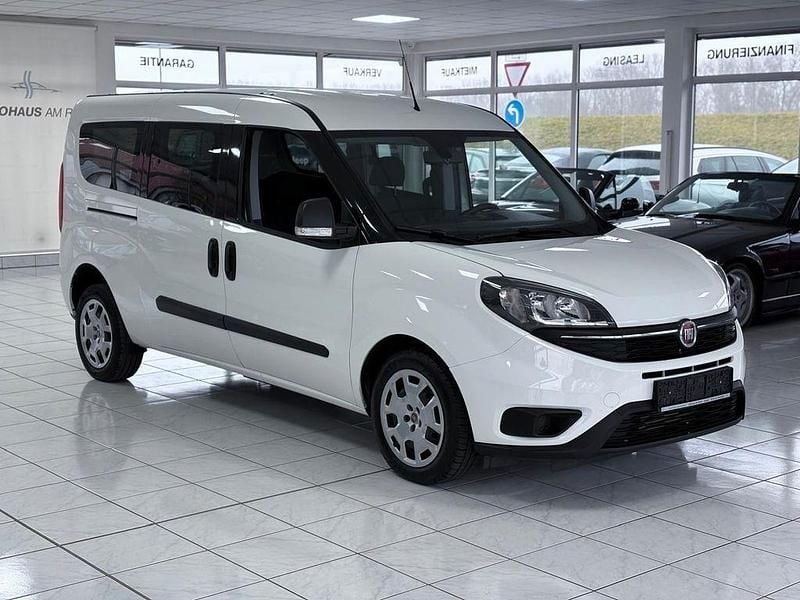 Gebraucht Fiat Doblò 101 PS (74 kW) 2023 Weiß Van / Kleinbus