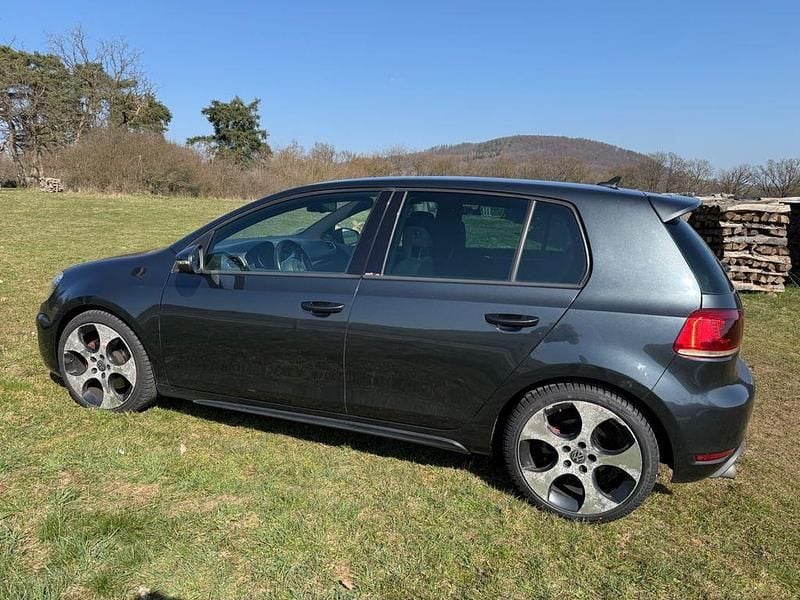 Gebraucht VW Golf VI GTI 211 PS (155 kW) 2011 Schwarz Kleinwagen
